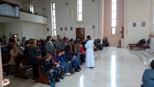 Don_IVAN_prvopričesnici_PRED_POČETAK_svMISE2NDC.jpg